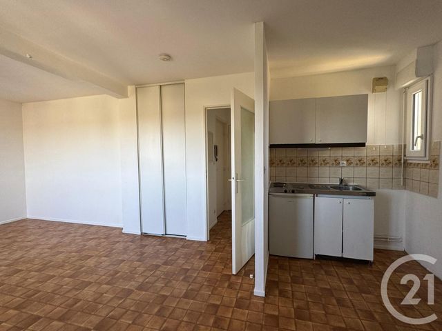 Appartement Studio &agrave; louer - 1 pi&egrave;ce - 32,40 m2 - Metz - 57 - LORRAINE
