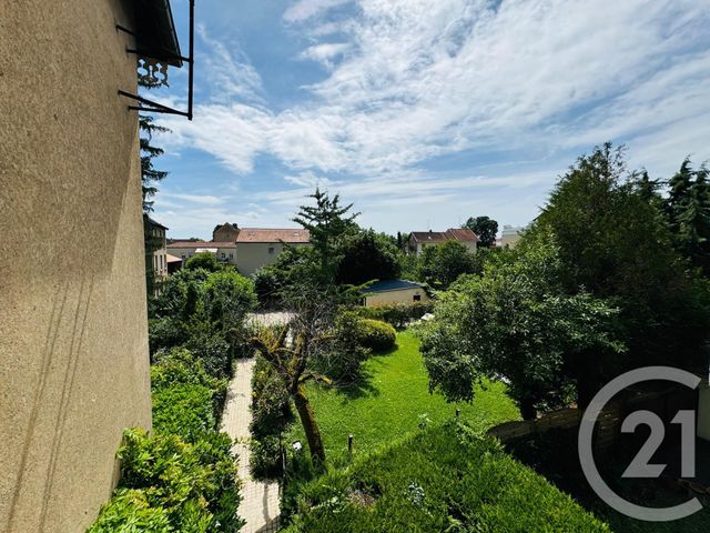 Appartement &agrave; louer - 3 pi&egrave;ces - 87,55 m2 - Le Ban St Martin - 57 - LORRAINE