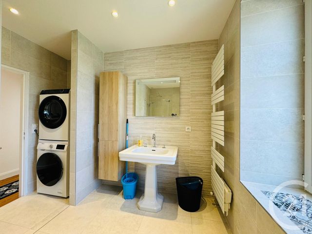 Appartement &agrave; louer - 3 pi&egrave;ces - 87,55 m2 - Le Ban St Martin - 57 - LORRAINE