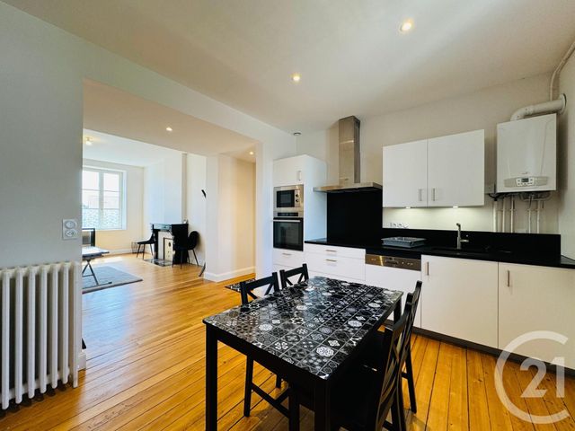 Appartement &agrave; louer - 3 pi&egrave;ces - 87,55 m2 - Le Ban St Martin - 57 - LORRAINE