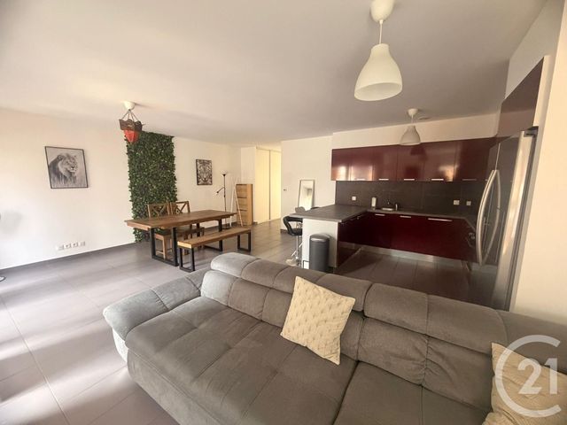 Appartement &agrave; louer - 3 pi&egrave;ces - 82 m2 - Metz - 57 - LORRAINE