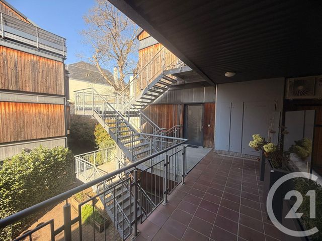 Appartement &agrave; louer - 3 pi&egrave;ces - 82 m2 - Metz - 57 - LORRAINE