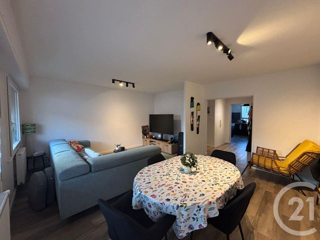 Appartement &agrave; louer - 4 pi&egrave;ces - 82,34 m2 - Metz - 57 - LORRAINE