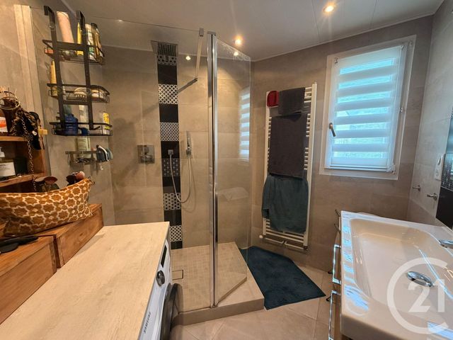 Appartement 3 pieces avec 2 chambres &agrave; louer - 3 pi&egrave;ces - 82,79 m2 - Montigny Les Metz - 57 - LORRAINE