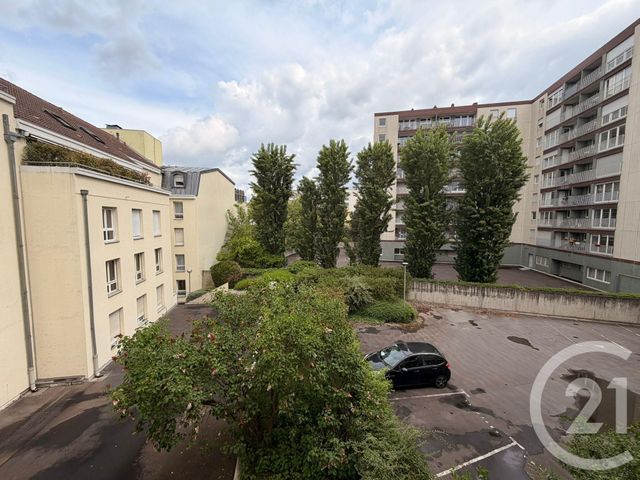 Appartement 3 pieces avec 2 chambres &agrave; louer - 3 pi&egrave;ces - 82,79 m2 - Montigny Les Metz - 57 - LORRAINE