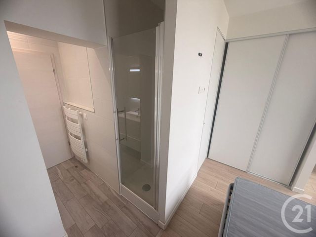 Appartement &agrave; louer - 2 pi&egrave;ces - 47,90 m2 - Metz - 57 - LORRAINE