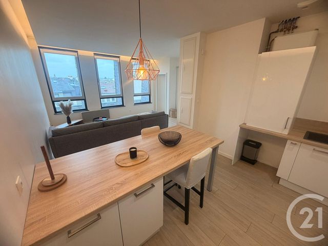 Appartement &agrave; louer - 2 pi&egrave;ces - 47,90 m2 - Metz - 57 - LORRAINE