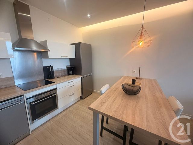 Appartement &agrave; louer - 2 pi&egrave;ces - 47,90 m2 - Metz - 57 - LORRAINE