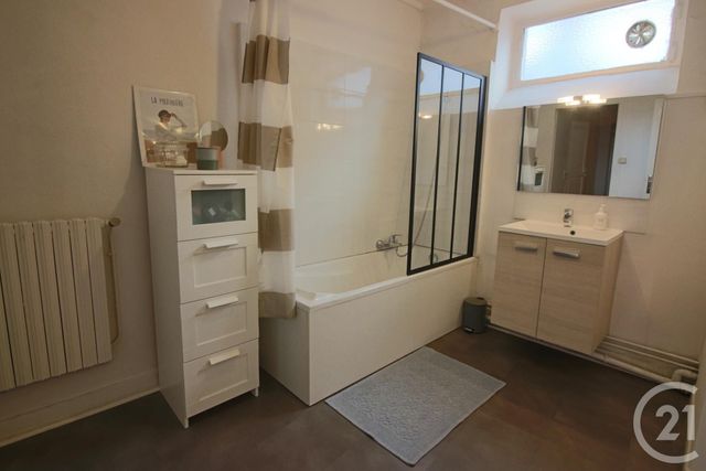 Appartement F3 &agrave; louer - 3 pi&egrave;ces - 92,20 m2 - Metz - 57 - LORRAINE