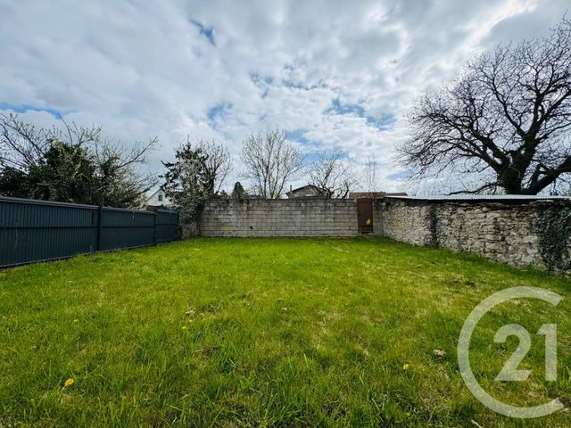 Maison &agrave; louer - 5 pi&egrave;ces - 130,01 m2 - Vigy - 57 - LORRAINE