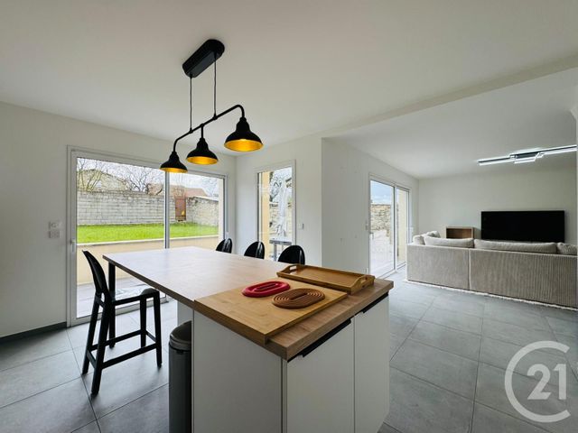 Maison &agrave; louer - 5 pi&egrave;ces - 130,01 m2 - Vigy - 57 - LORRAINE