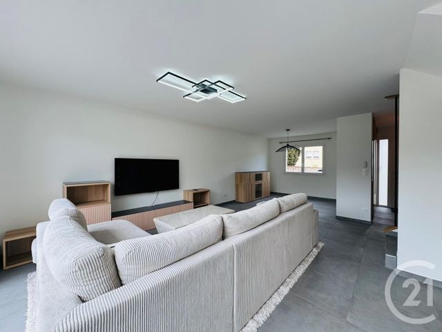 Maison &agrave; louer - 5 pi&egrave;ces - 130,01 m2 - Vigy - 57 - LORRAINE