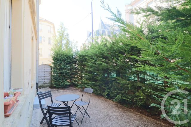 Appartement F2 &agrave; louer - 2 pi&egrave;ces - 54,40 m2 - Metz - 57 - LORRAINE