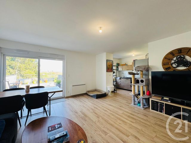 Appartement F5 &agrave; louer - 5 pi&egrave;ces - 93,28 m2 - Cuvry - 57 - LORRAINE