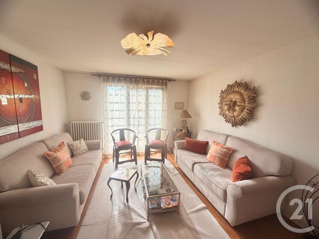 Appartement F4 &agrave; louer - 4 pi&egrave;ces - 77,24 m2 - Metz - 57 - LORRAINE