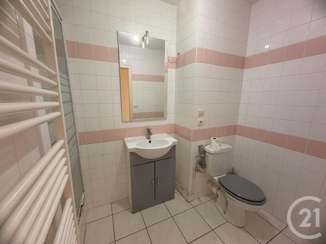 Appartement F3 &agrave; louer - 3 pi&egrave;ces - 56,12 m2 - Uckange - 57 - LORRAINE