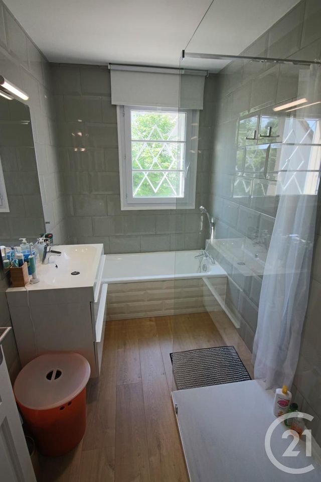 Maison &agrave; louer - 7 pi&egrave;ces - 175,67 m2 - Metz - 57 - LORRAINE