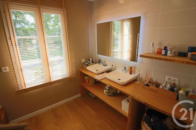 Maison &agrave; louer - 7 pi&egrave;ces - 175,67 m2 - Metz - 57 - LORRAINE