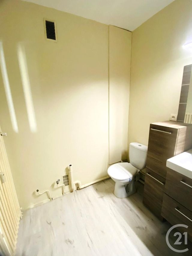 Appartement F1 &agrave; louer - 1 pi&egrave;ce - 25 m2 - Metz - 57 - LORRAINE