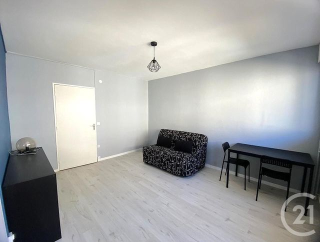 Appartement F1 &agrave; louer - 1 pi&egrave;ce - 25 m2 - Metz - 57 - LORRAINE