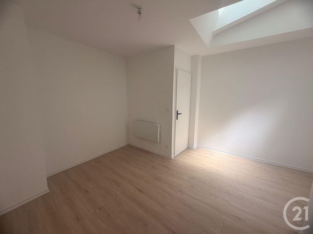 Appartement 4 pieces &agrave; louer - 4 pi&egrave;ces - 100,05 m2 - Metz - 57 - LORRAINE