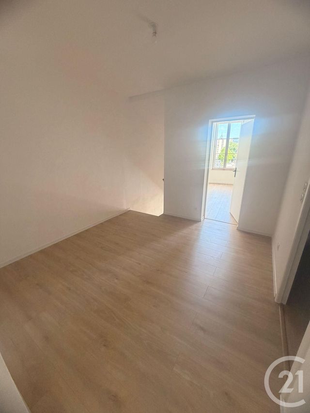 Appartement 4 pieces &agrave; louer - 4 pi&egrave;ces - 100,05 m2 - Metz - 57 - LORRAINE