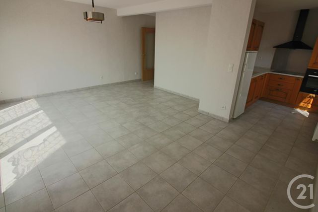 Appartement 3 pieces avec 2 chambres &agrave; louer - 3 pi&egrave;ces - 68,19 m2 - Ennery - 57 - LORRAINE