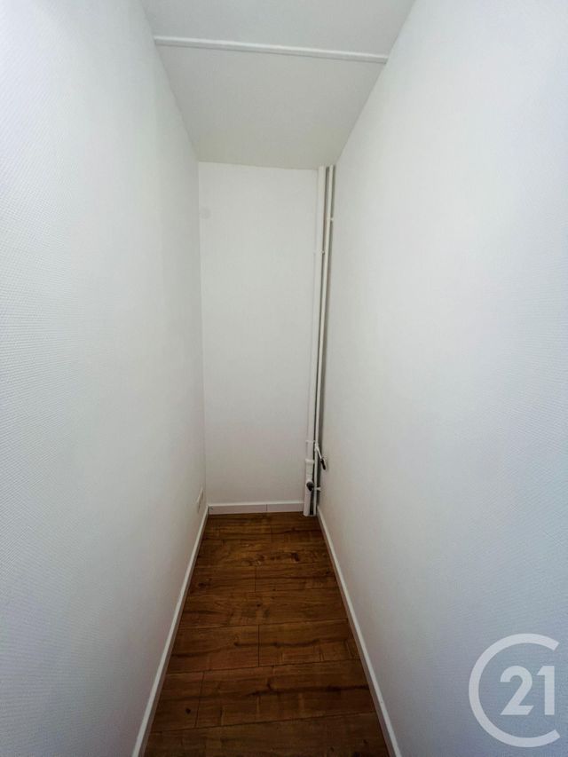 Appartement F5 &agrave; louer - 5 pi&egrave;ces - 90,62 m2 - Moulins Les Metz - 57 - LORRAINE