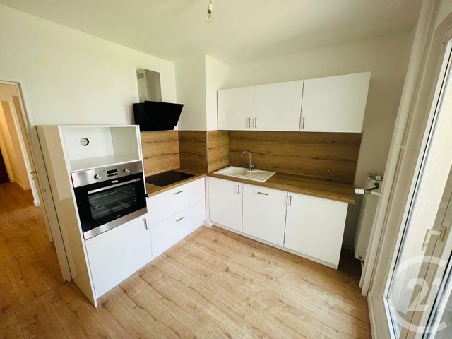 Appartement F5 &agrave; louer - 5 pi&egrave;ces - 90,62 m2 - Moulins Les Metz - 57 - LORRAINE