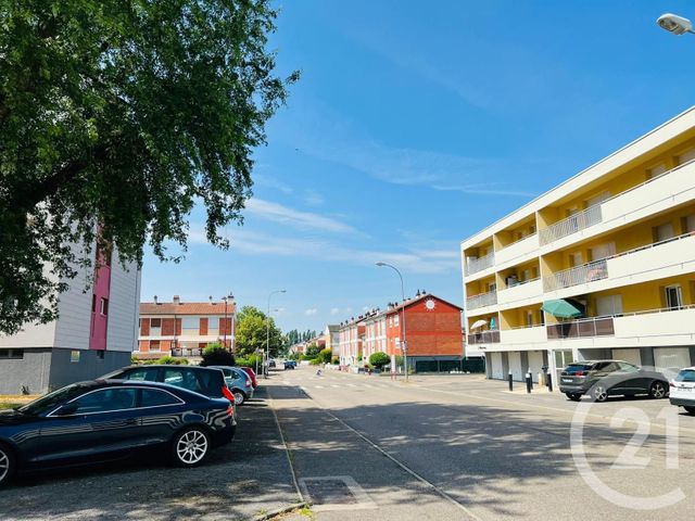 Appartement F5 &agrave; louer - 5 pi&egrave;ces - 90,62 m2 - Moulins Les Metz - 57 - LORRAINE