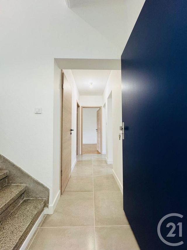 Appartement F5 &agrave; louer - 5 pi&egrave;ces - 80,71 m2 - Montigny Les Metz - 57 - LORRAINE