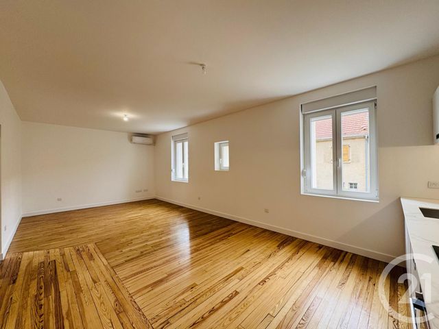 Appartement F5 &agrave; louer - 5 pi&egrave;ces - 80,71 m2 - Montigny Les Metz - 57 - LORRAINE