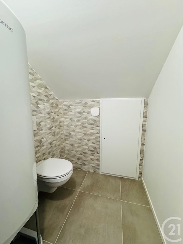 Appartement F5 &agrave; louer - 5 pi&egrave;ces - 80,71 m2 - Montigny Les Metz - 57 - LORRAINE