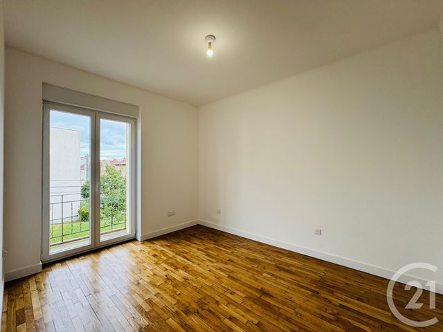 Appartement F5 &agrave; louer - 5 pi&egrave;ces - 80,71 m2 - Montigny Les Metz - 57 - LORRAINE