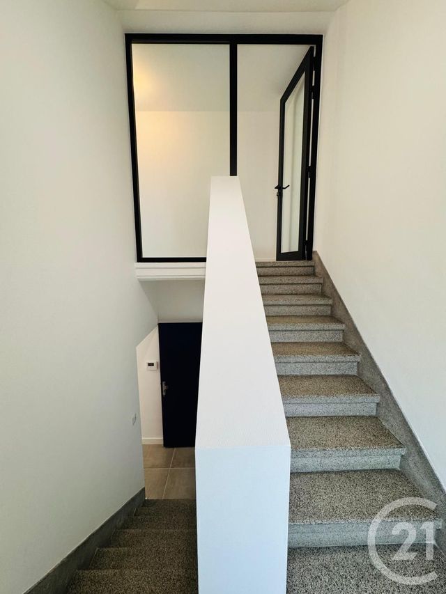 Appartement F5 &agrave; louer - 5 pi&egrave;ces - 80,71 m2 - Montigny Les Metz - 57 - LORRAINE