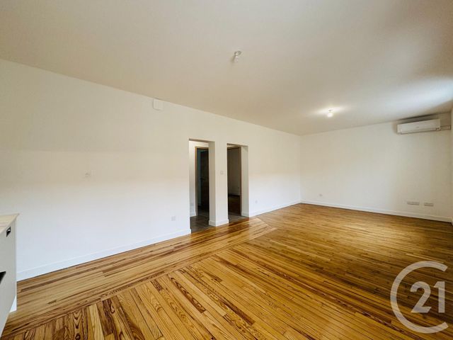 Appartement F5 &agrave; louer - 5 pi&egrave;ces - 80,71 m2 - Montigny Les Metz - 57 - LORRAINE