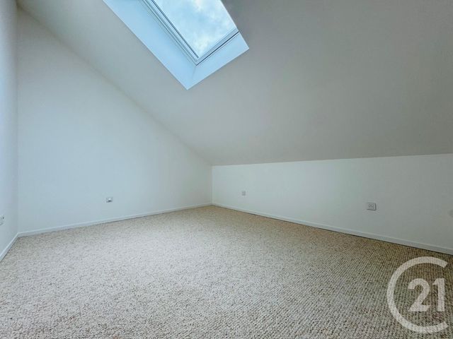 Appartement F5 &agrave; louer - 5 pi&egrave;ces - 80,71 m2 - Montigny Les Metz - 57 - LORRAINE