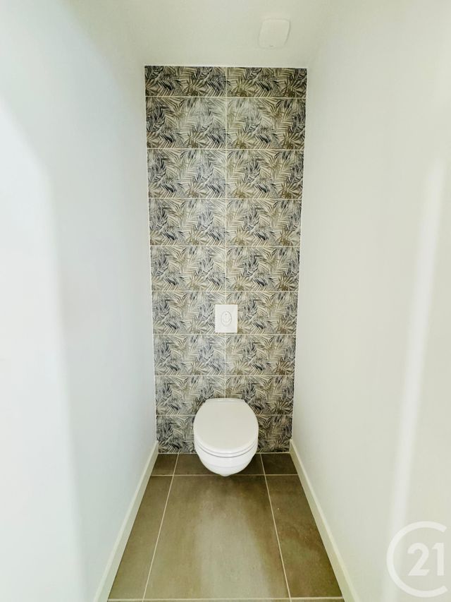 Appartement F5 &agrave; louer - 5 pi&egrave;ces - 80,71 m2 - Montigny Les Metz - 57 - LORRAINE