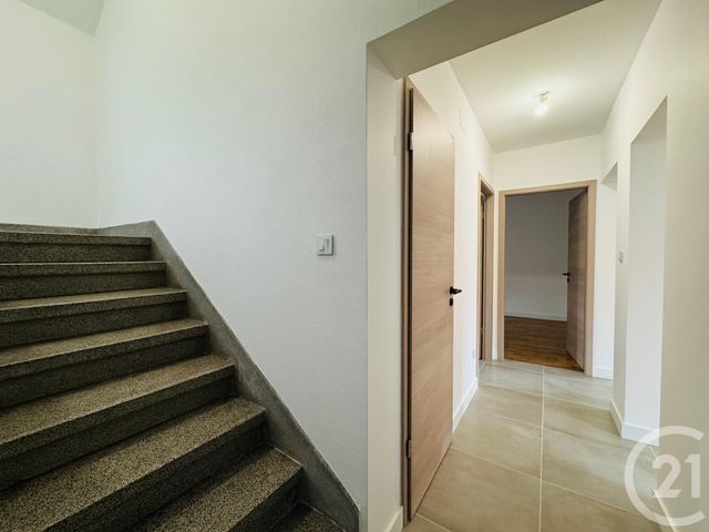 Appartement F5 &agrave; louer - 5 pi&egrave;ces - 80,71 m2 - Montigny Les Metz - 57 - LORRAINE