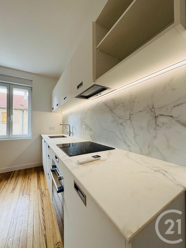 Appartement F5 &agrave; louer - 5 pi&egrave;ces - 80,71 m2 - Montigny Les Metz - 57 - LORRAINE