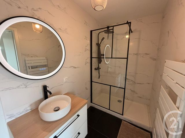 Appartement F3 &agrave; louer - 3 pi&egrave;ces - 63 m2 - Montigny Les Metz - 57 - LORRAINE