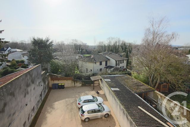 Appartement F3 &agrave; louer - 3 pi&egrave;ces - 53,53 m2 - Longeville Les Metz - 57 - LORRAINE