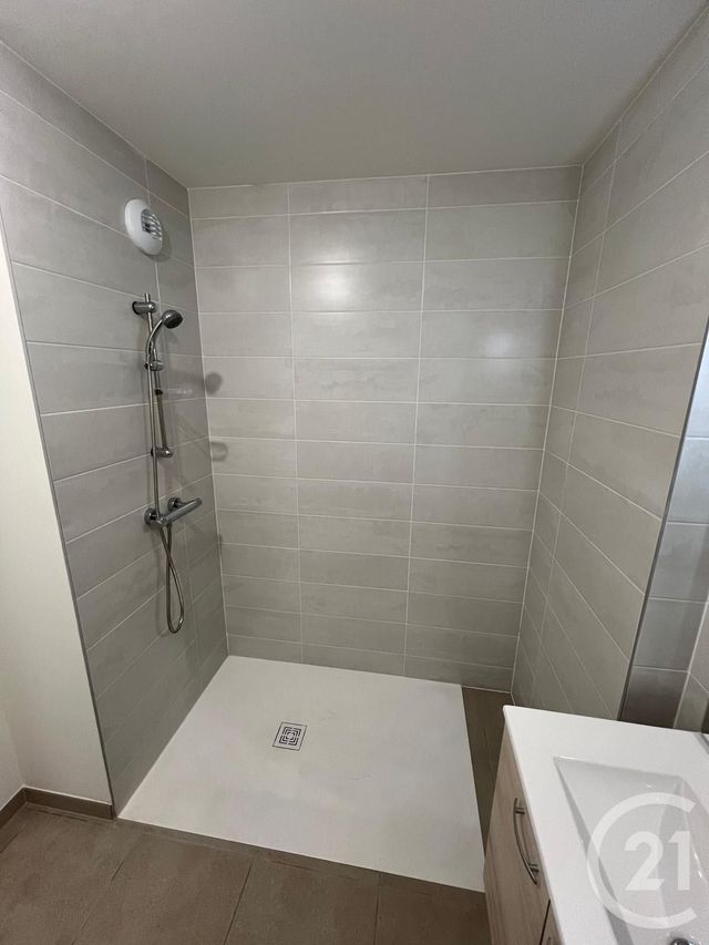 Appartement 3 pieces avec 2 chambres &agrave; louer - 3 pi&egrave;ces - 63,65 m2 - Metz - 57 - LORRAINE