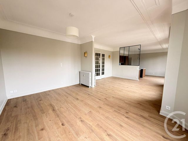 Appartement F5 &agrave; louer - 5 pi&egrave;ces - 117,20 m2 - Metz - 57 - LORRAINE