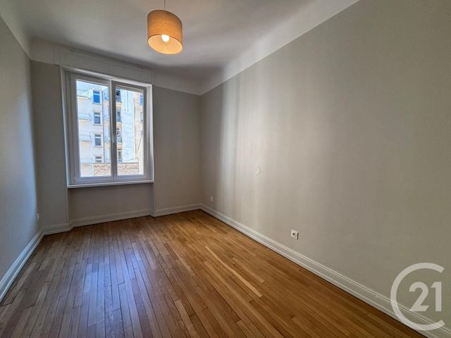 Appartement F5 &agrave; louer - 5 pi&egrave;ces - 117,20 m2 - Metz - 57 - LORRAINE