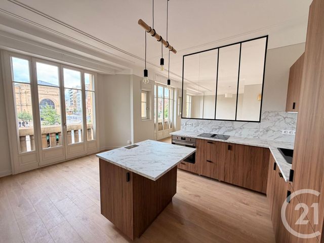 Appartement F5 &agrave; louer - 5 pi&egrave;ces - 117,20 m2 - Metz - 57 - LORRAINE