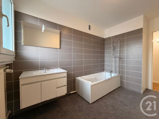 Appartement 4 pieces &agrave; louer - 4 pi&egrave;ces - 94,68 m2 - Metz - 57 - LORRAINE