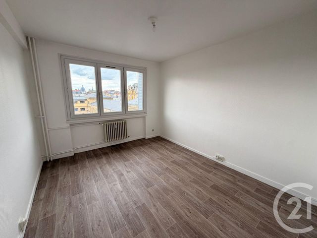 Appartement 4 pieces &agrave; louer - 4 pi&egrave;ces - 87,10 m2 - Metz - 57 - LORRAINE