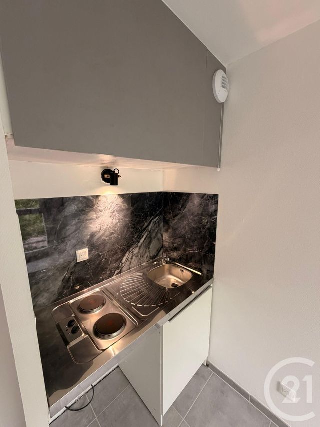 Appartement Studio &agrave; louer - 1 pi&egrave;ce - 18,35 m2 - Metz - 57 - LORRAINE