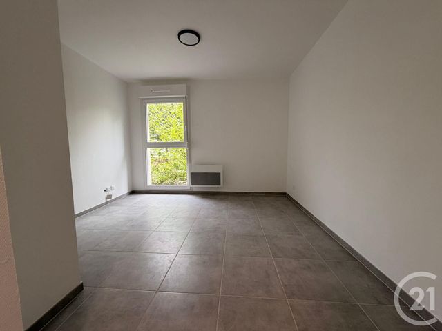 Appartement Studio &agrave; louer - 1 pi&egrave;ce - 18,35 m2 - Metz - 57 - LORRAINE